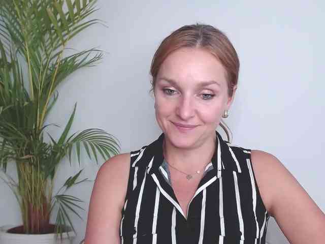 SecretAlicia webcam