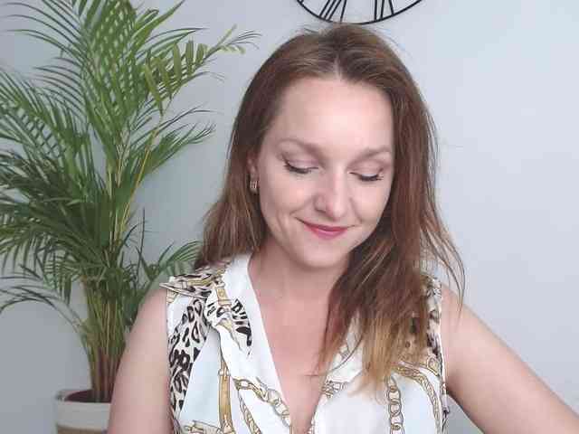 SecretAlicia webcam