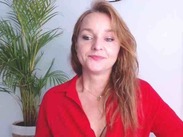 SecretAlicia webcam