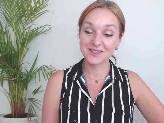 SecretAlicia webcam