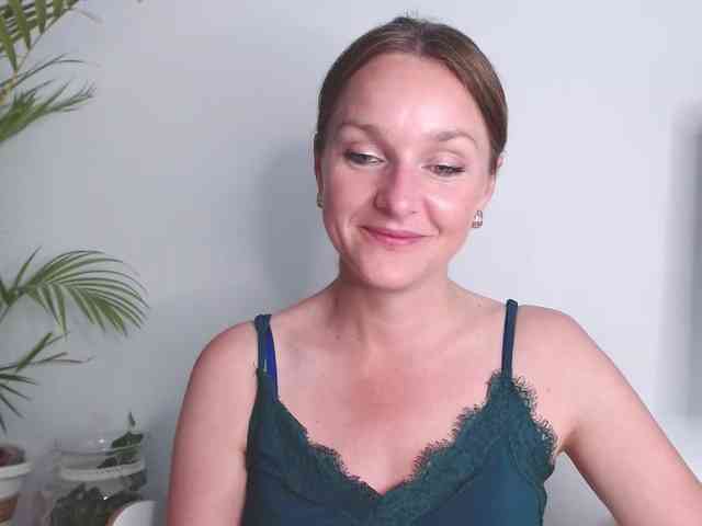 SecretAlicia webcam