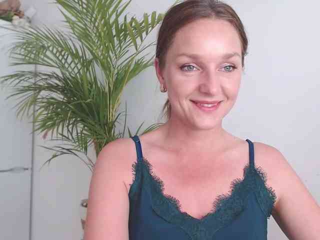 SecretAlicia webcam
