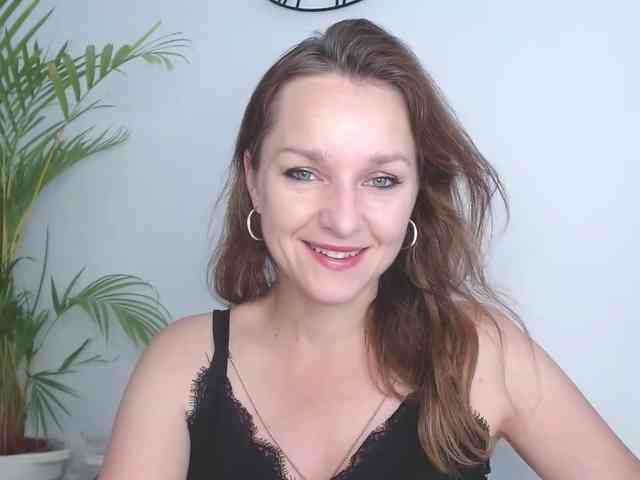 SecretAlicia webcam