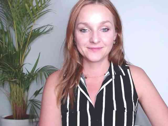 SecretAlicia webcam