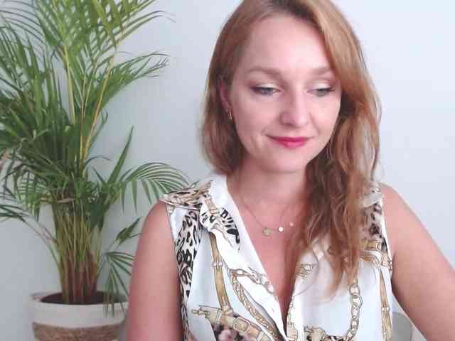 SecretAlicia webcam