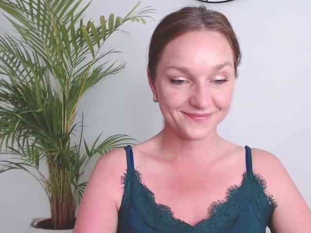 SecretAlicia webcam