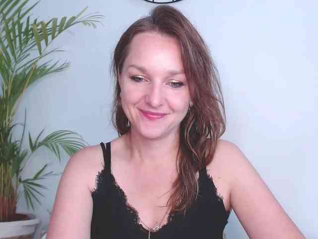 SecretAlicia webcam