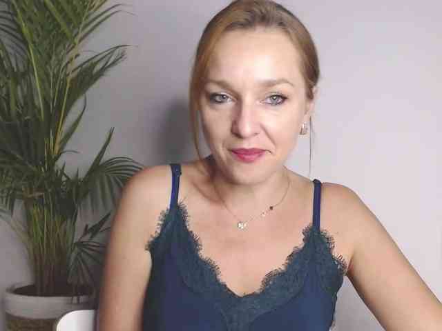 SecretAlicia webcam