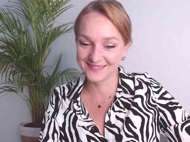 SecretAlicia webcam