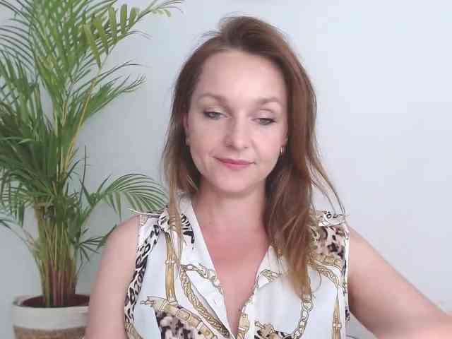 SecretAlicia webcam