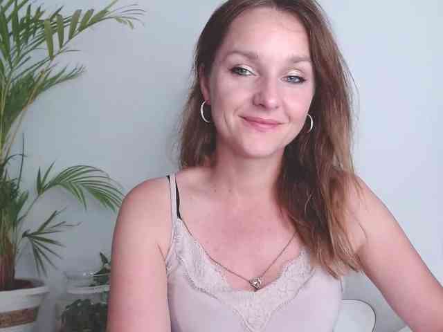 SecretAlicia webcam