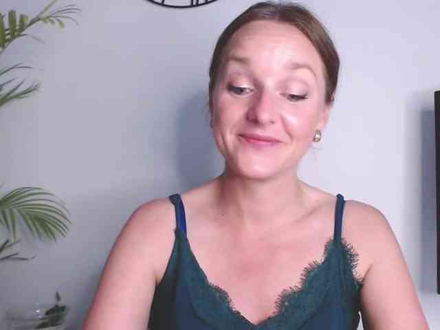 SecretAlicia webcam
