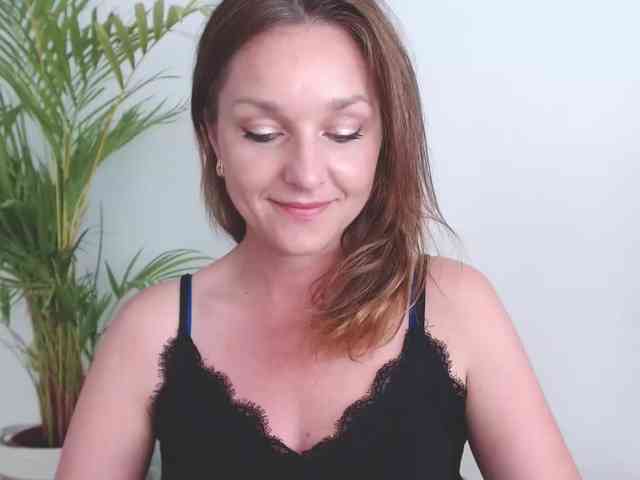SecretAlicia webcam