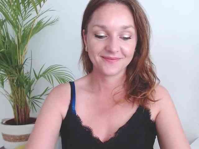 SecretAlicia webcam