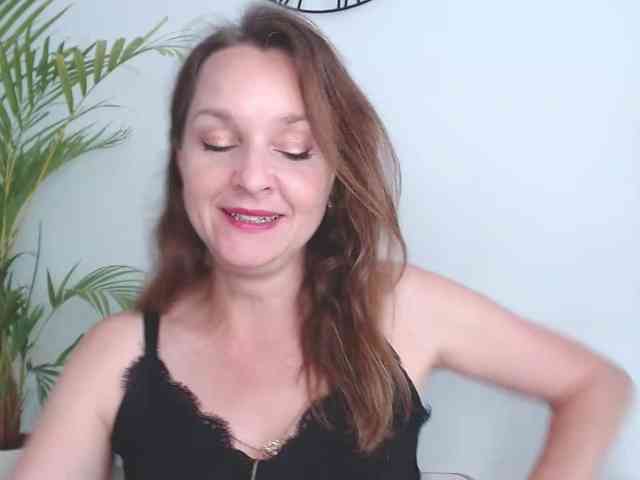 SecretAlicia webcam