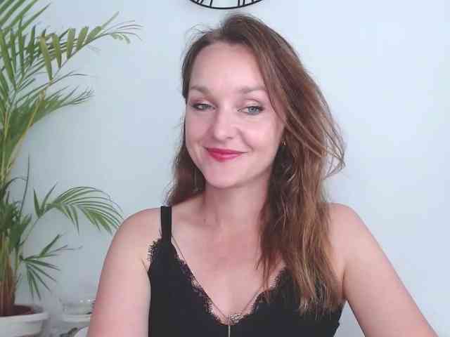 SecretAlicia webcam