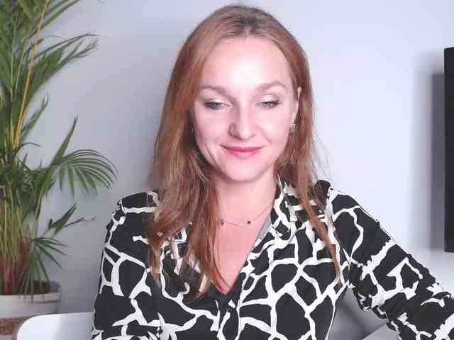 SecretAlicia webcam