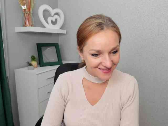 SecretAlicia webcam