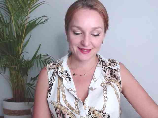 SecretAlicia webcam