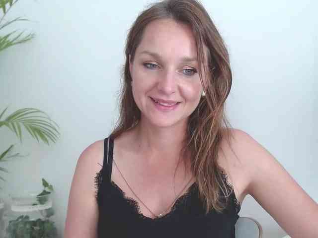 SecretAlicia webcam