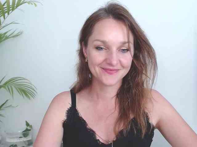 SecretAlicia webcam
