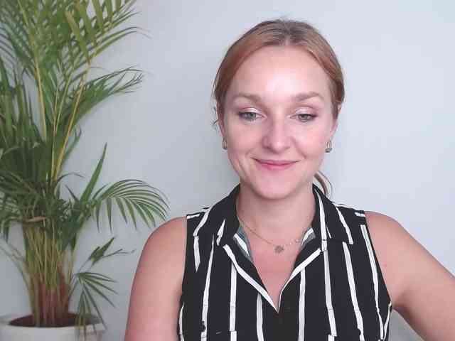 SecretAlicia webcam