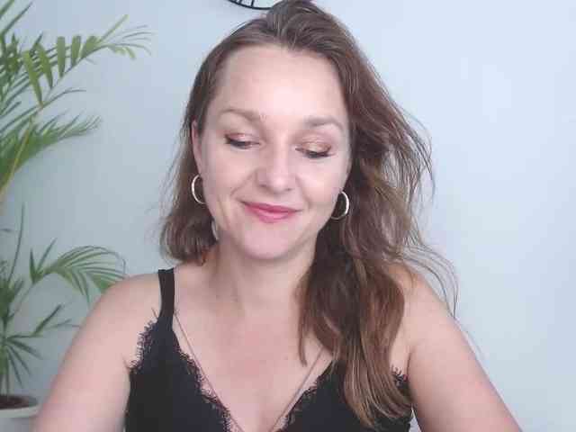 SecretAlicia webcam