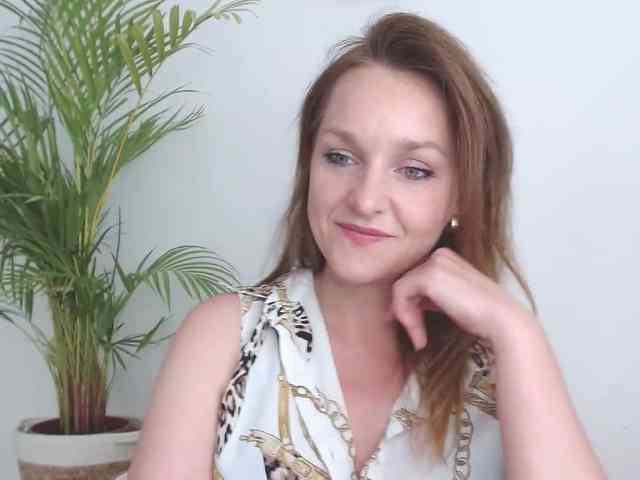 SecretAlicia webcam