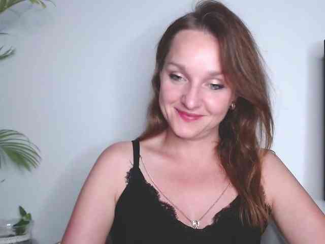 SecretAlicia webcam