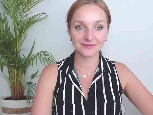 SecretAlicia webcam