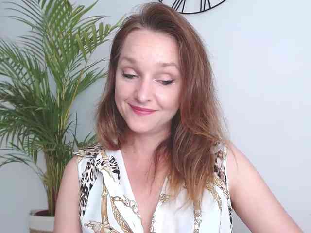 SecretAlicia webcam