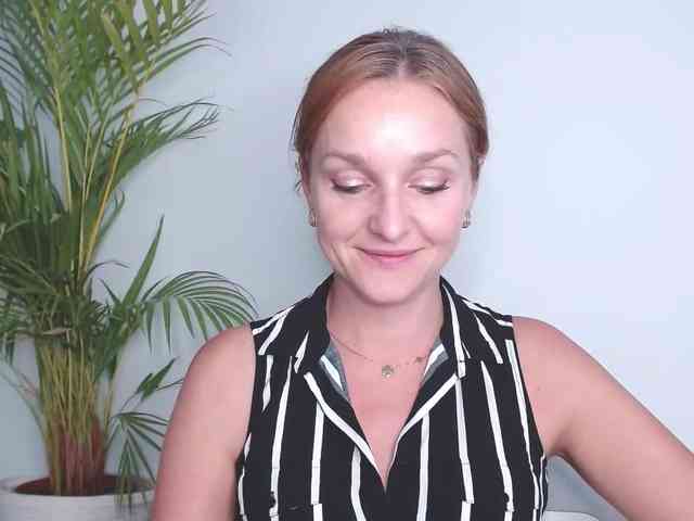 SecretAlicia webcam