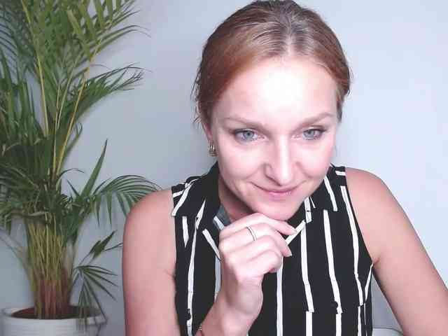SecretAlicia webcam