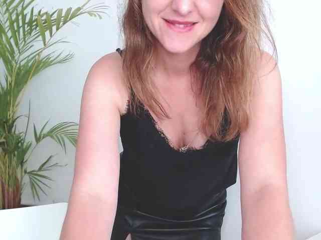 SecretAlicia webcam