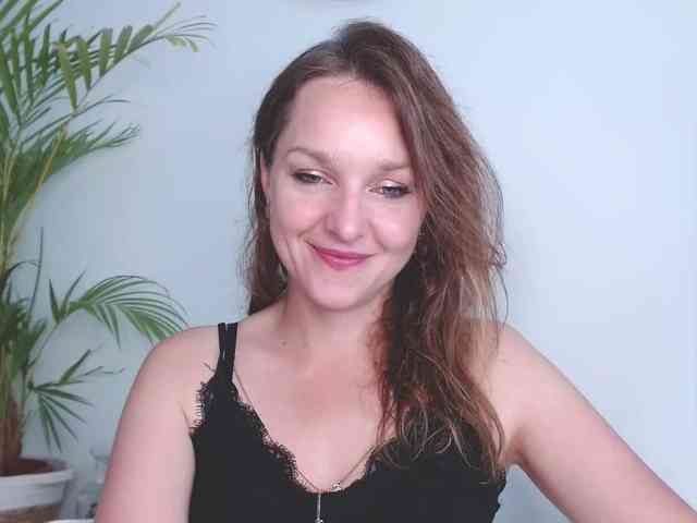 SecretAlicia webcam