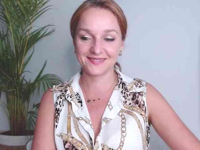 SecretAlicia webcam