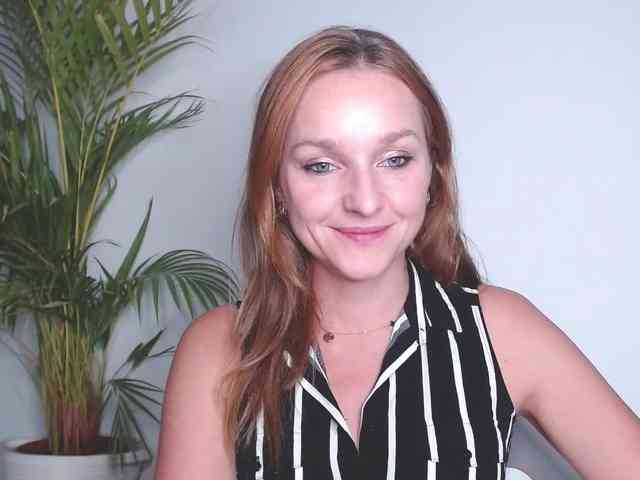 SecretAlicia webcam