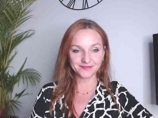 SecretAlicia webcam