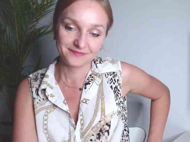 SecretAlicia webcam