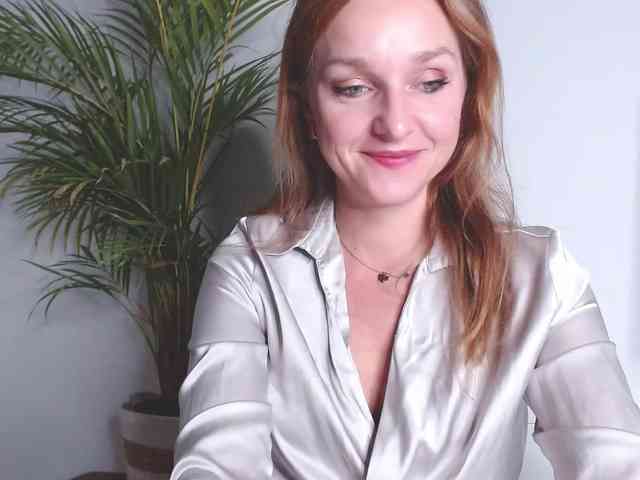 SecretAlicia webcam