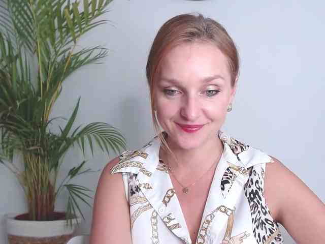 SecretAlicia webcam