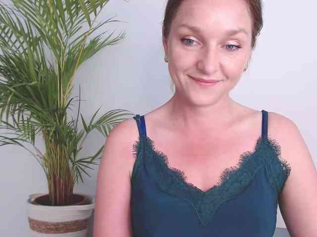 SecretAlicia webcam