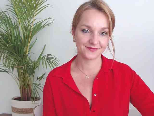 SecretAlicia webcam