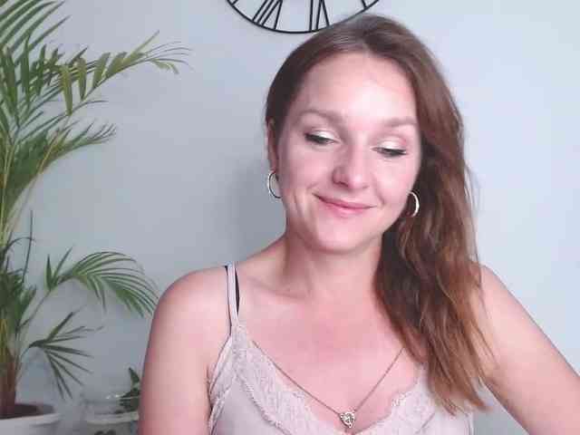 SecretAlicia webcam