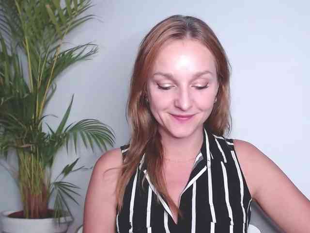 SecretAlicia webcam
