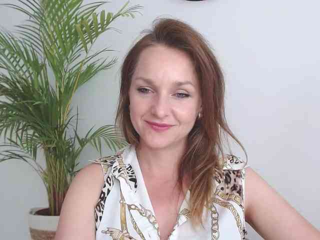 SecretAlicia webcam