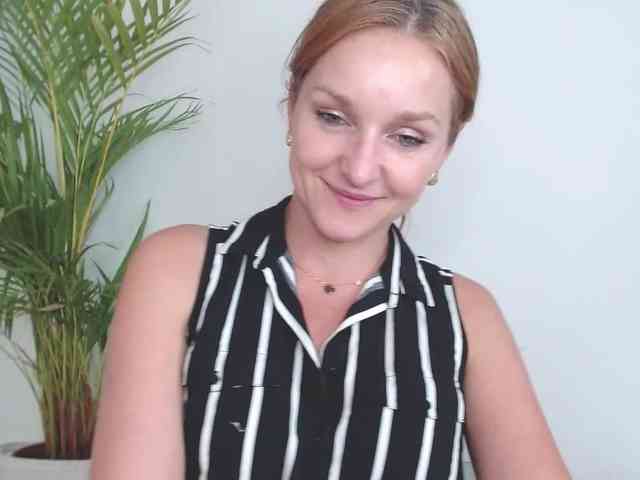 SecretAlicia webcam