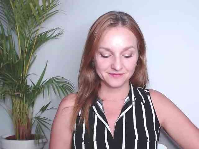 SecretAlicia webcam