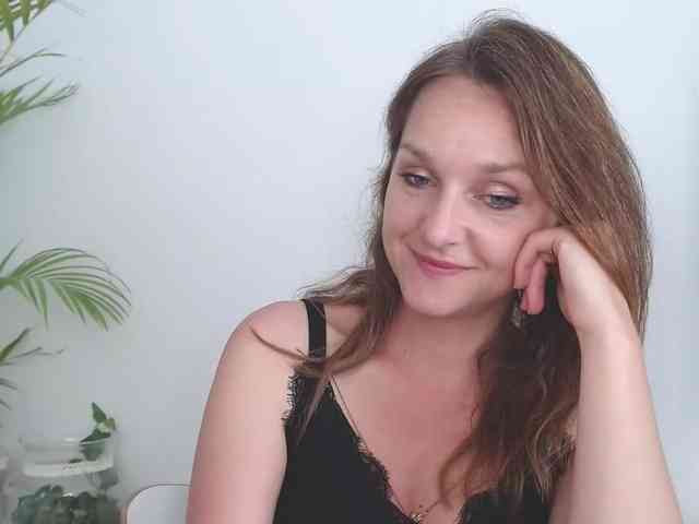 SecretAlicia webcam