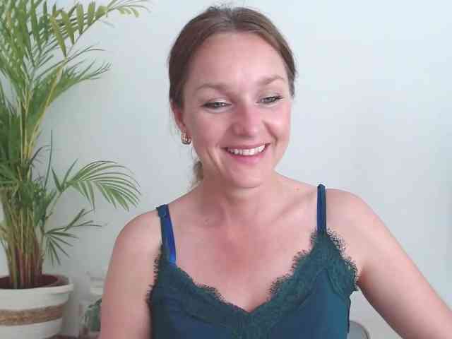 SecretAlicia webcam